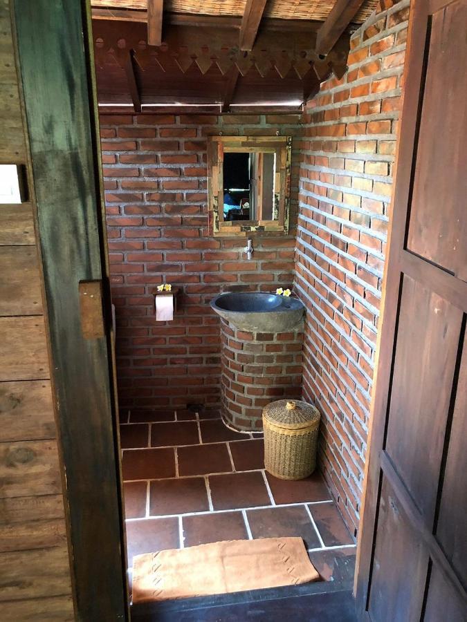 Alas Arum Ecolodge Selemadeg Eksteriør billede